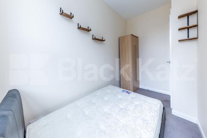  Well presented two double bedroom property set within a period conversion Moray Road, Finsbury Park